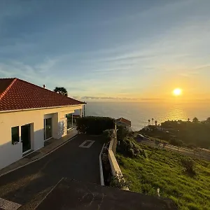 https://flaghouse.madeira-islandshotels.com